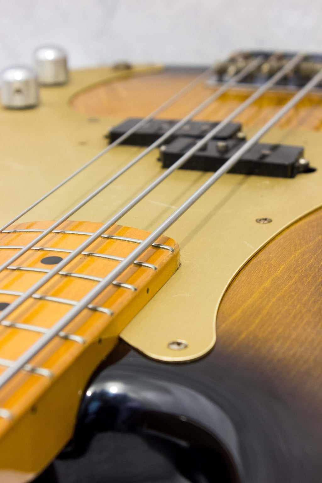 Fender Japan '57 Precision Bass PB57-95 Sunburst JV Serial 1982