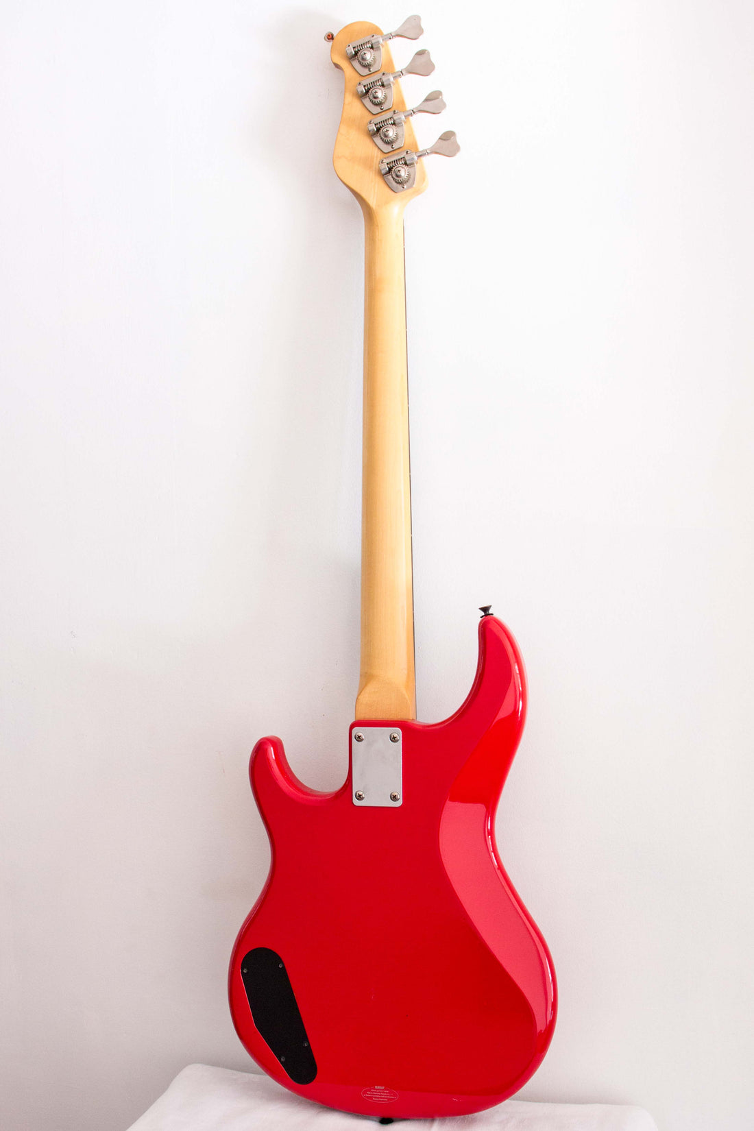 Yamaha BB300 Bass Vivid Red 1991