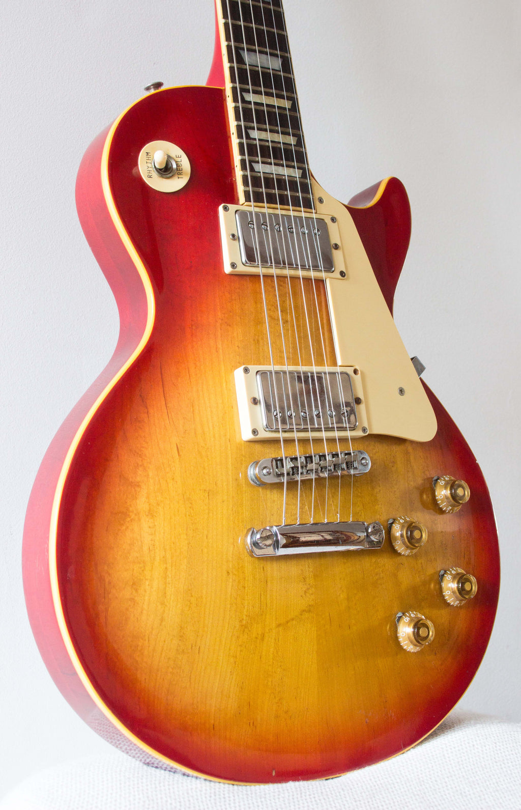 Greco EG700 LP Style Cherry Sunburst 1977