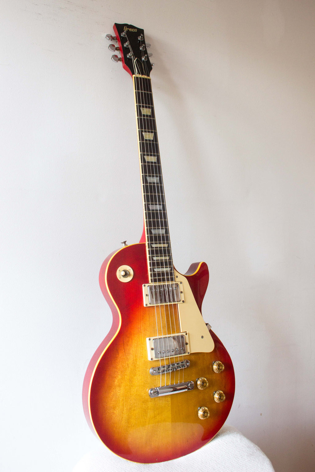 Greco EG700 LP Style Cherry Sunburst 1977