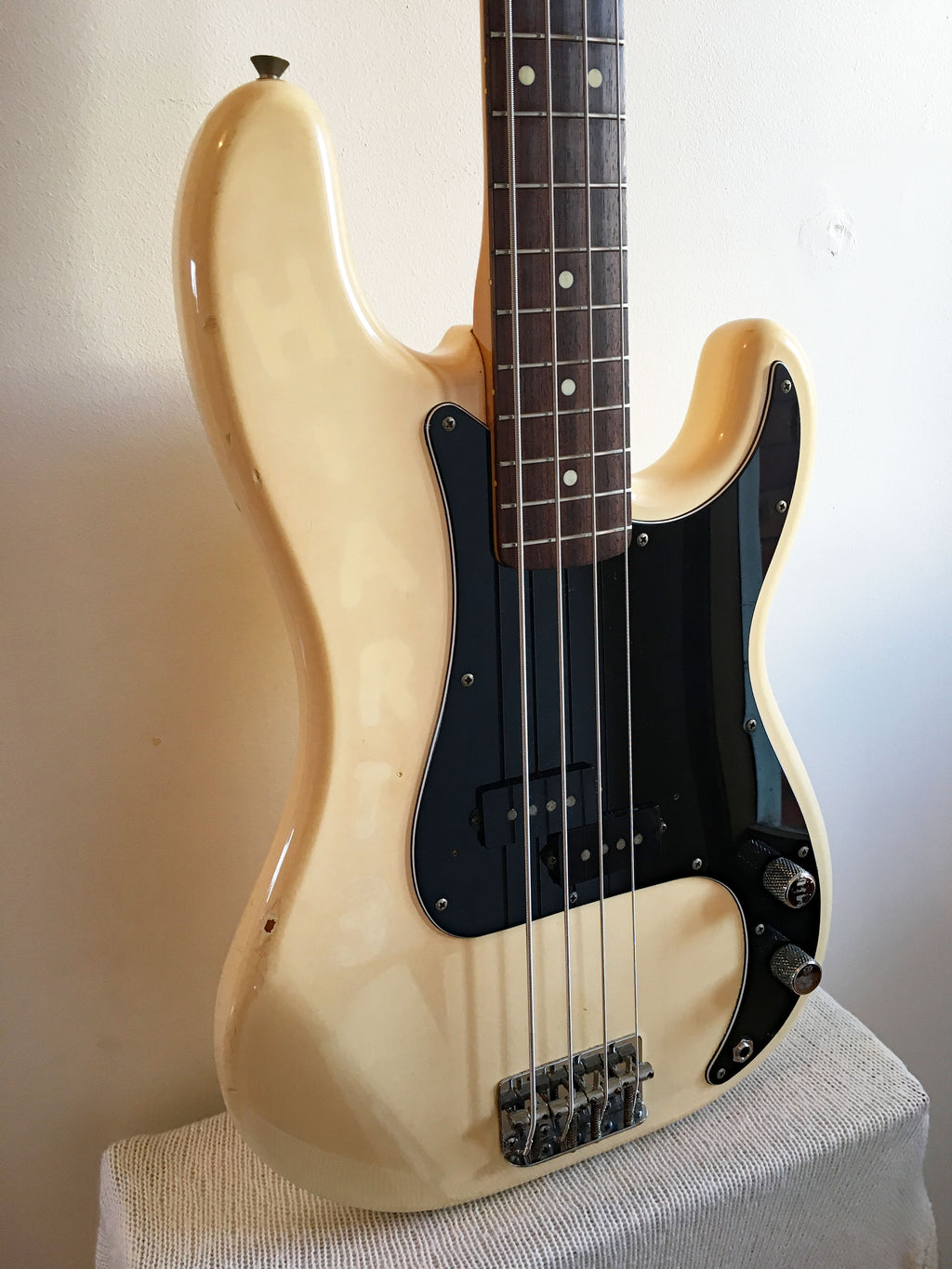 Used Fender Precision Bass '62 Aged White 1990