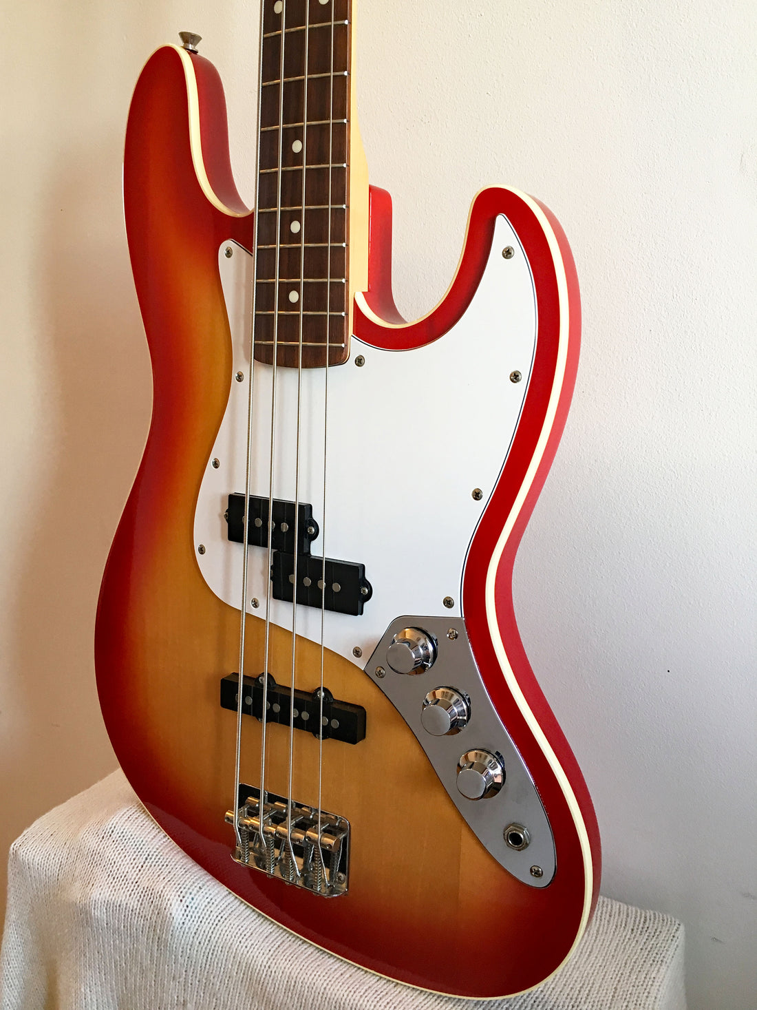 Used Fender Aerodyne Jazz Bass Fireglo