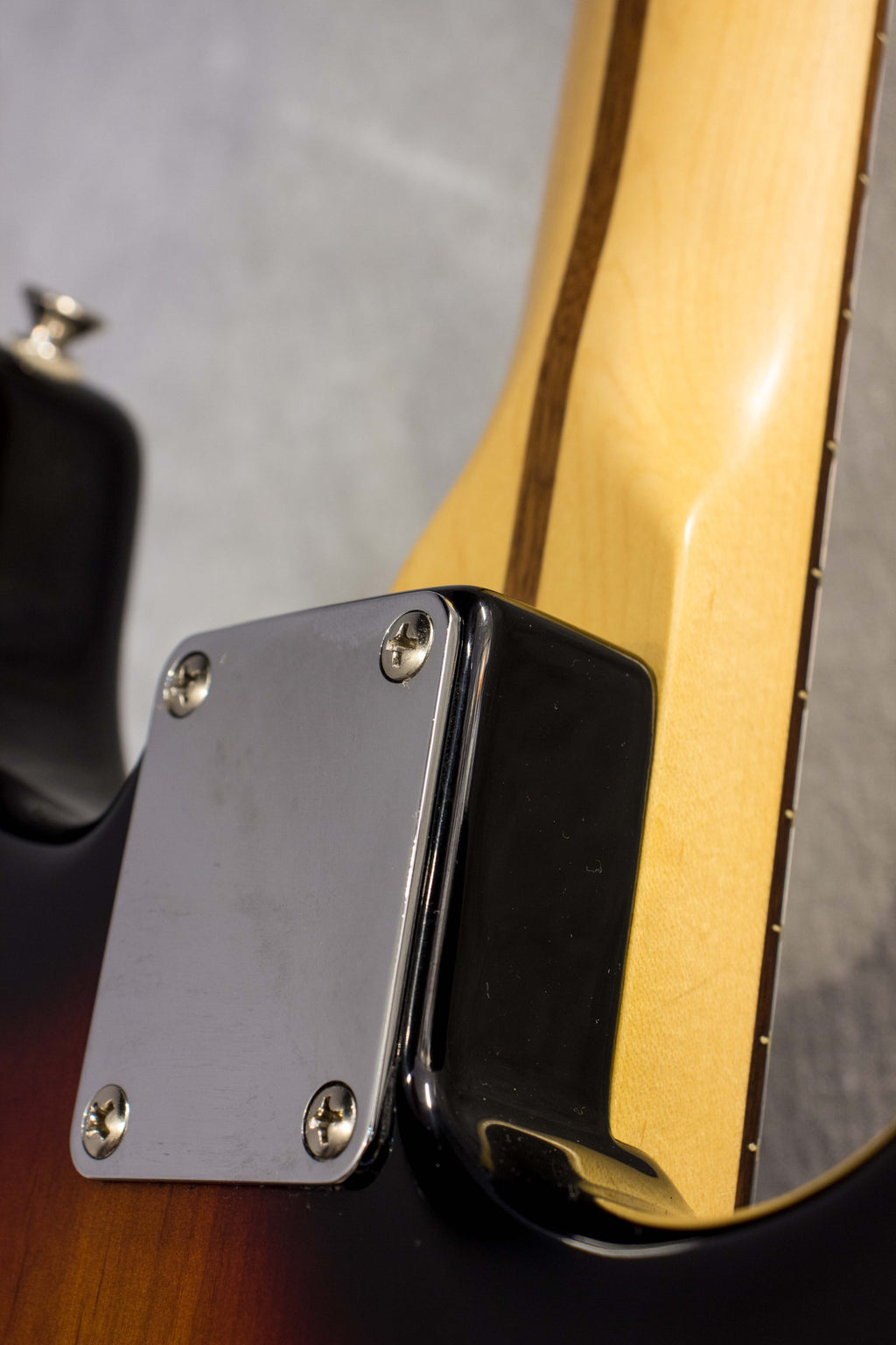 Fender Standard Stratocaster Sunburst Left Handed 2012