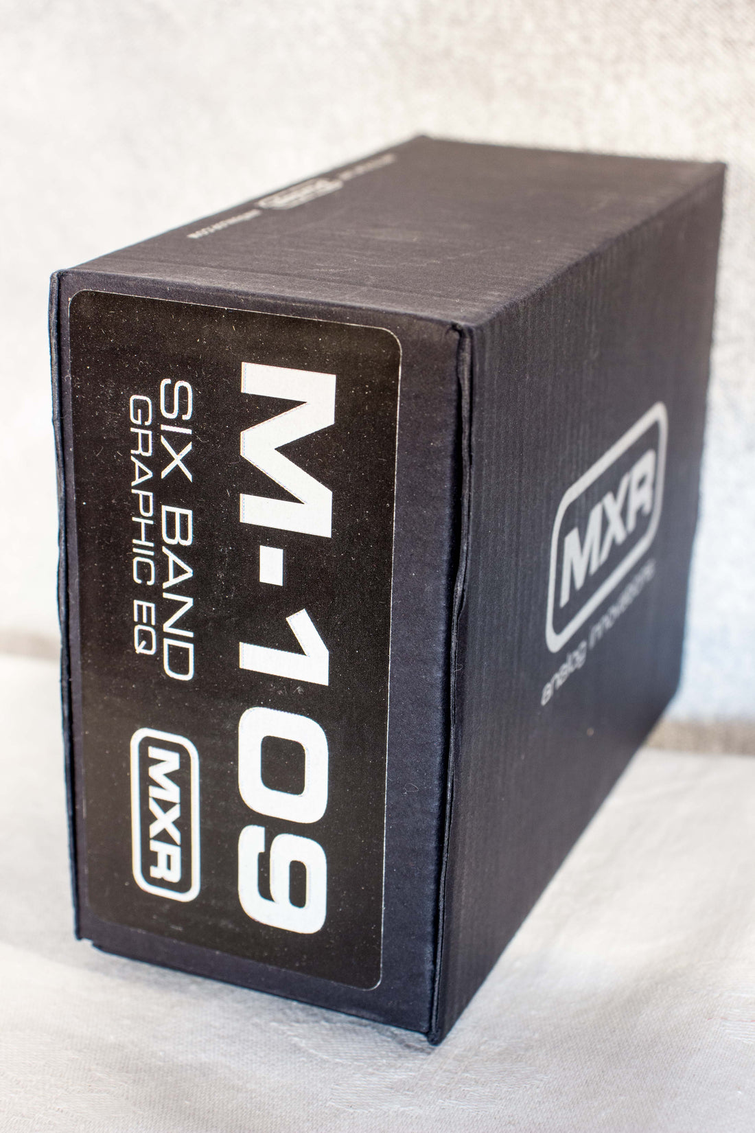 band in a box pedal MXR M109 Six Band EQ Pedal – Topshelf Instruments