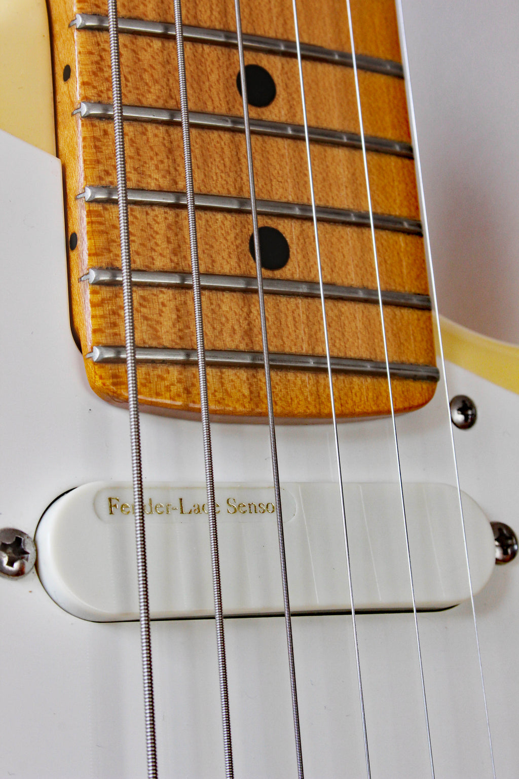 Used Fender Custom Shop Clapton Stratocaster Olympic White 1995