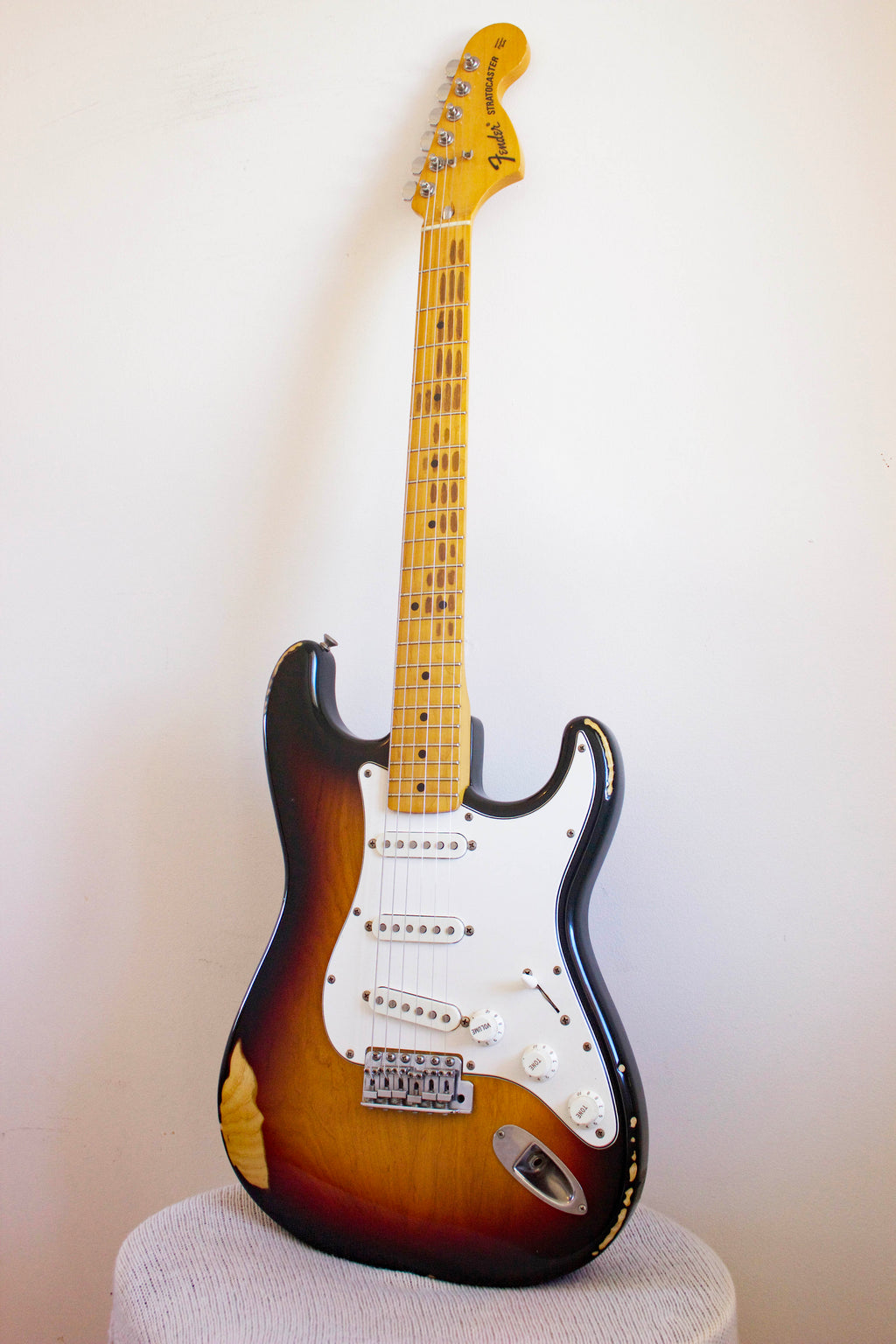 Fender Stratocaster '72 Reissue Relic 3-Tone Sunburst 1993/4
