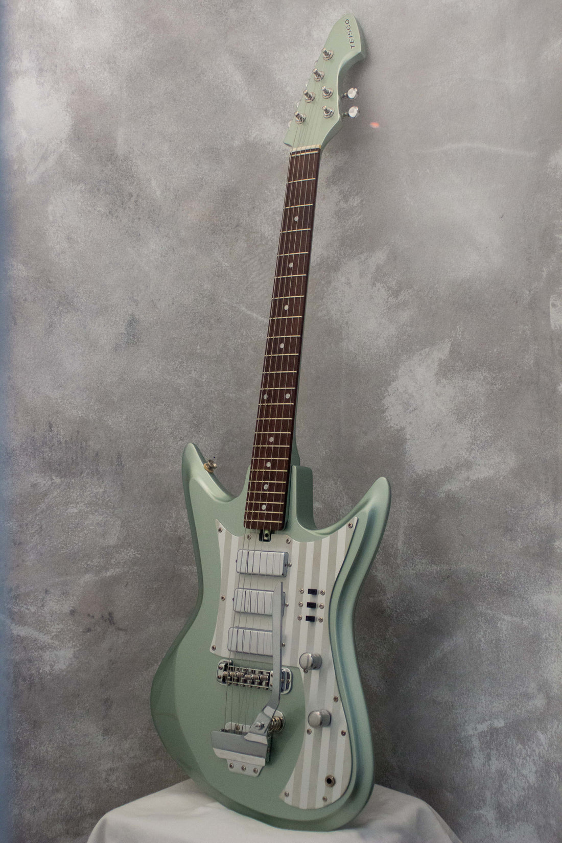 Teisco K-56 Sharkfin Metallic Silver 1999 – Topshelf Instruments