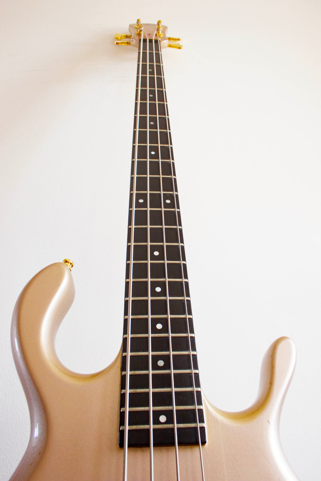 Pedulla MVP Bass Champagne Sparkle 1988