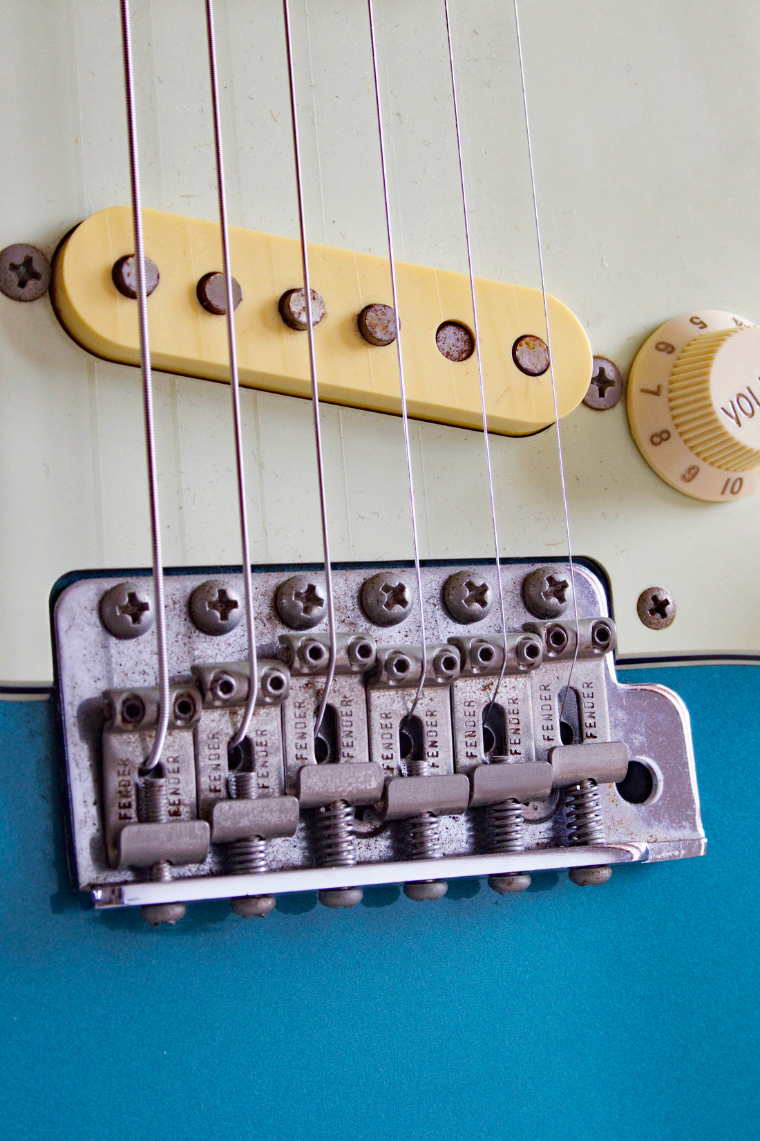 Texas　Ocean　Metalli　'62　Fender　Instruments　–　Stratocaster　Reissue　Turquoise　Specials　Topshelf