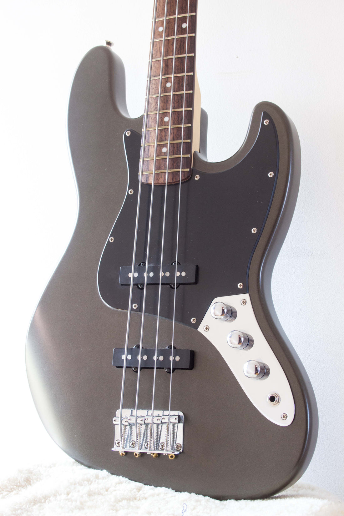 Squier Standard Jazz Bass Satin Pewter Grey 2005