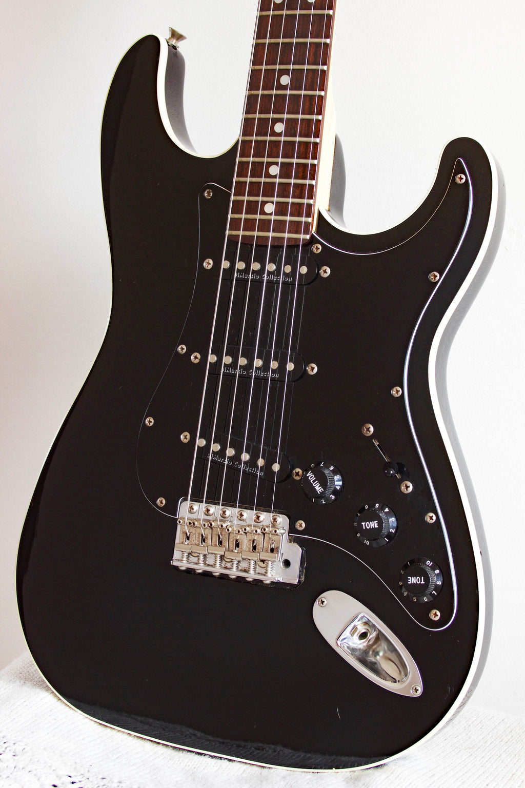 Fender Aerodyne Stratocaster Medium Scale Black 2006-08