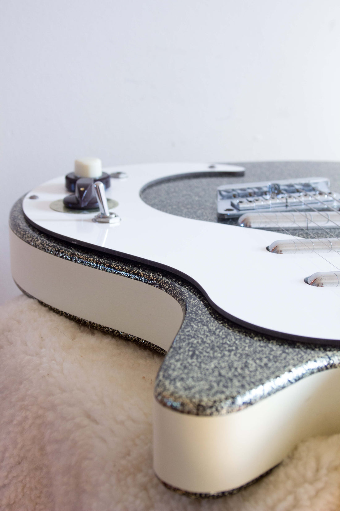 Danelectro DC-3 Silver Sparkle 1998-00