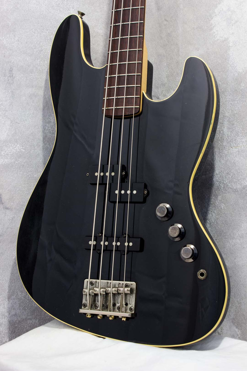 Fender Japan Aerodyne Jazz Bass Black 2003