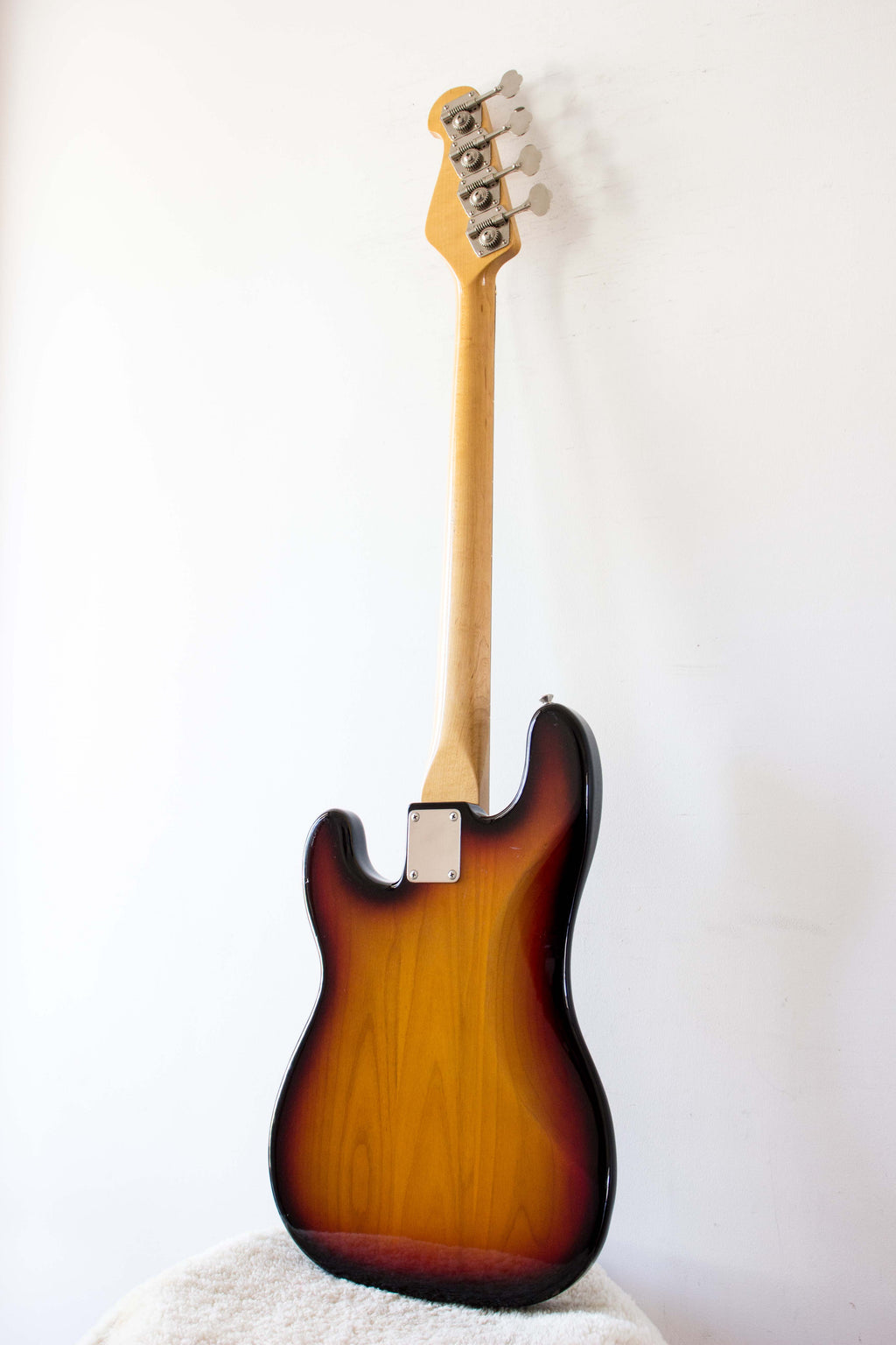Yamaha PB500R Bass Sunburst 1984