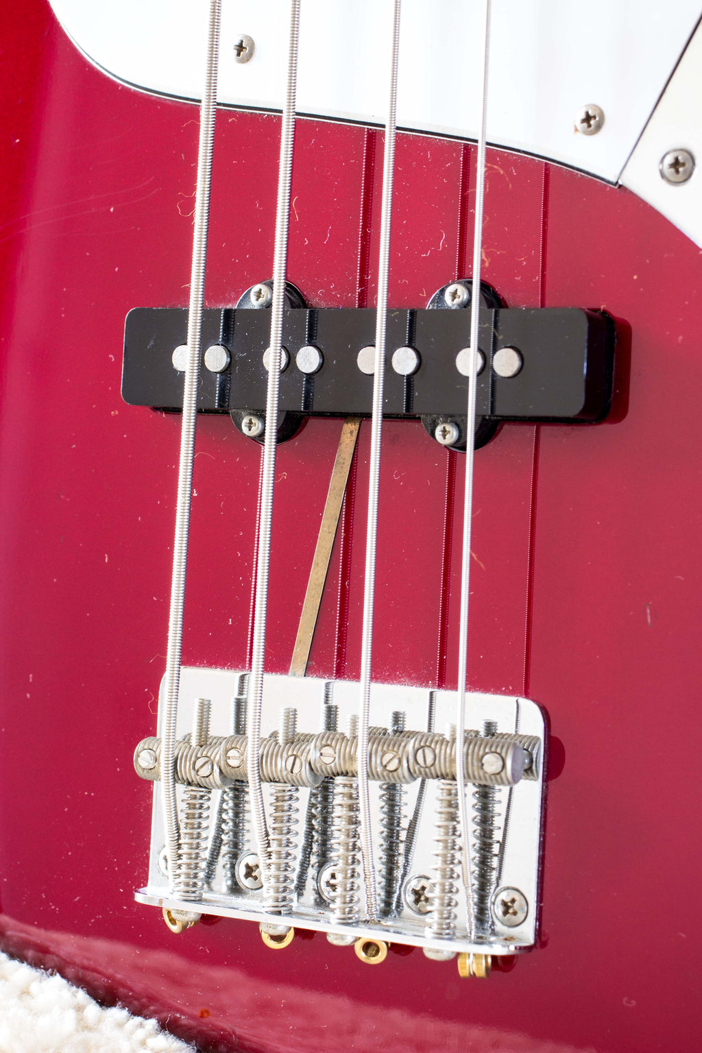 Fender Japan ‘62 Reissue Jazz Bass JB62-75US Old Candy Apple Red 2004