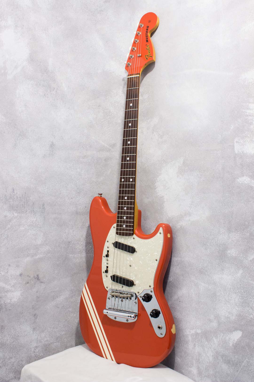 Fender '73 Mustang MG73-CO Competition Fiesta Red