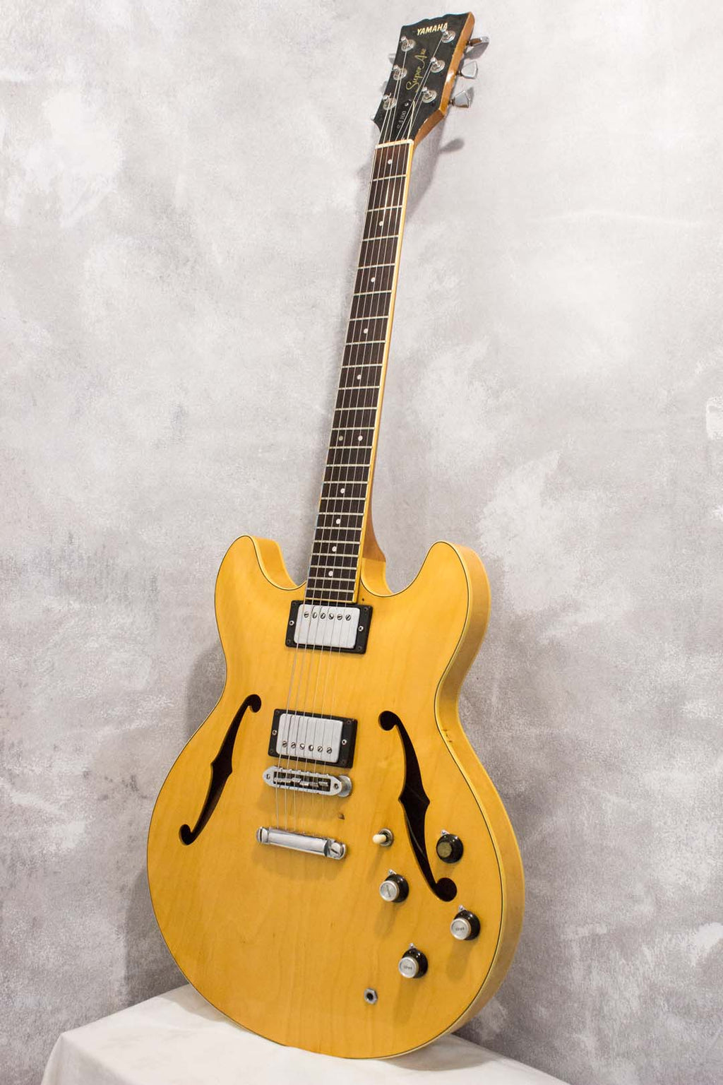 Yamaha SA700 Super Axe Natural 1979