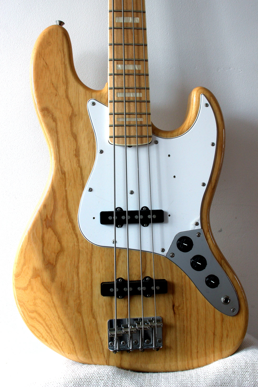 Used Fender Jazz Bass '75 Reissue Natural 2010/11