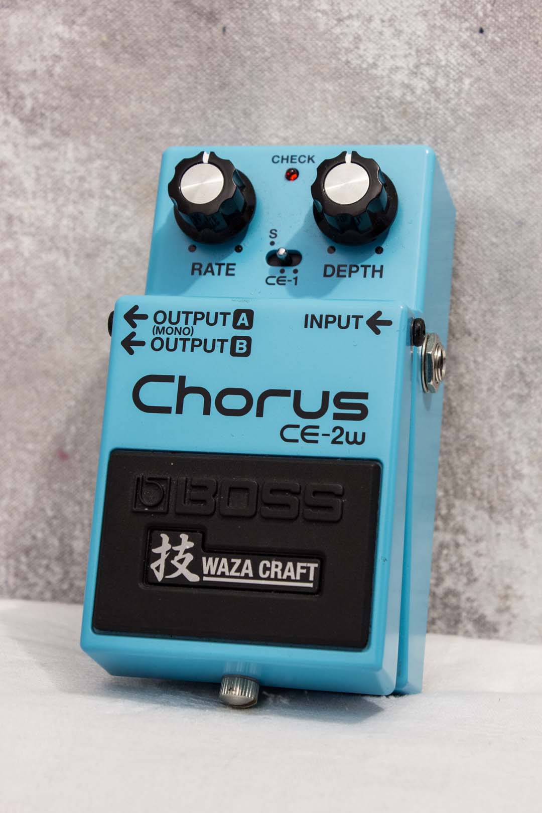 Boss CE-2W Waza Craft Chorus Pedal