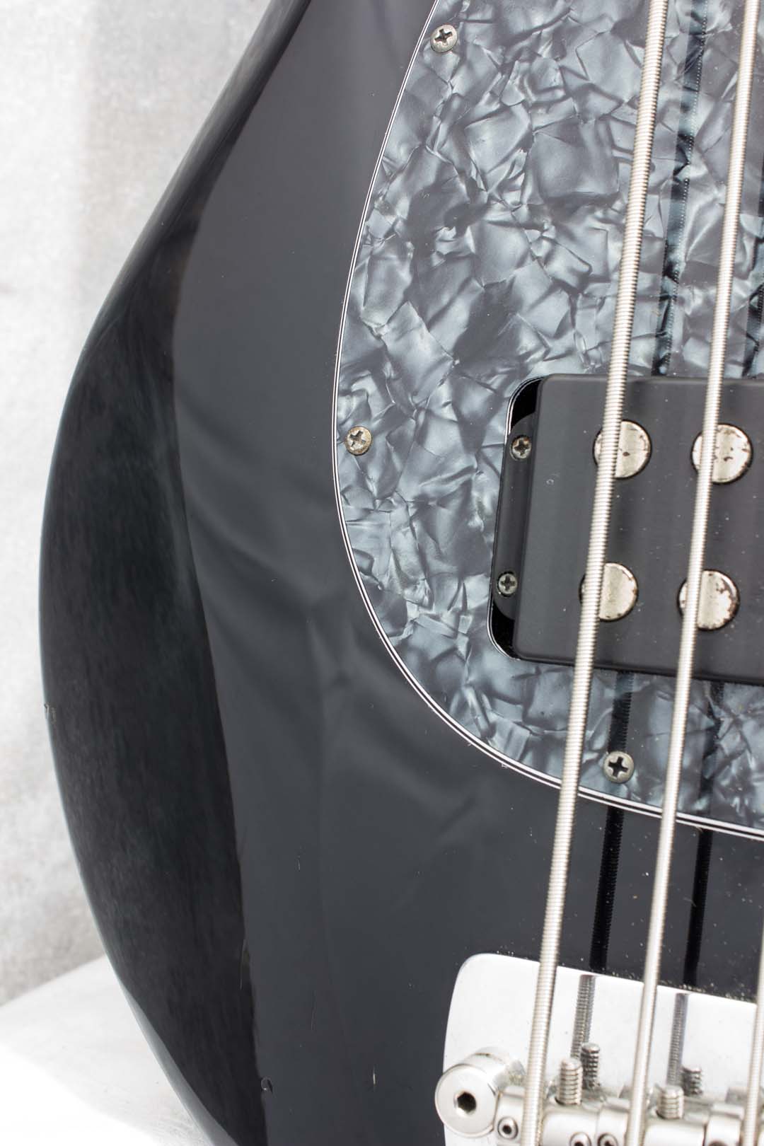 Ernie Ball Music Man Stingray 5H Black 2006