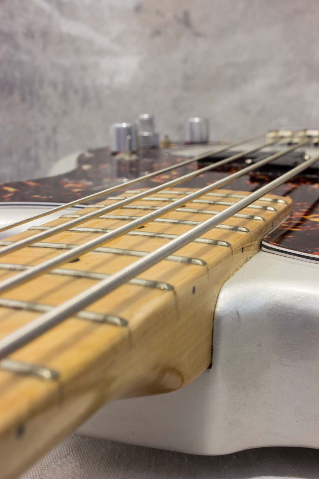 WellWood Custom P-Style Bass Inca Silver 2016