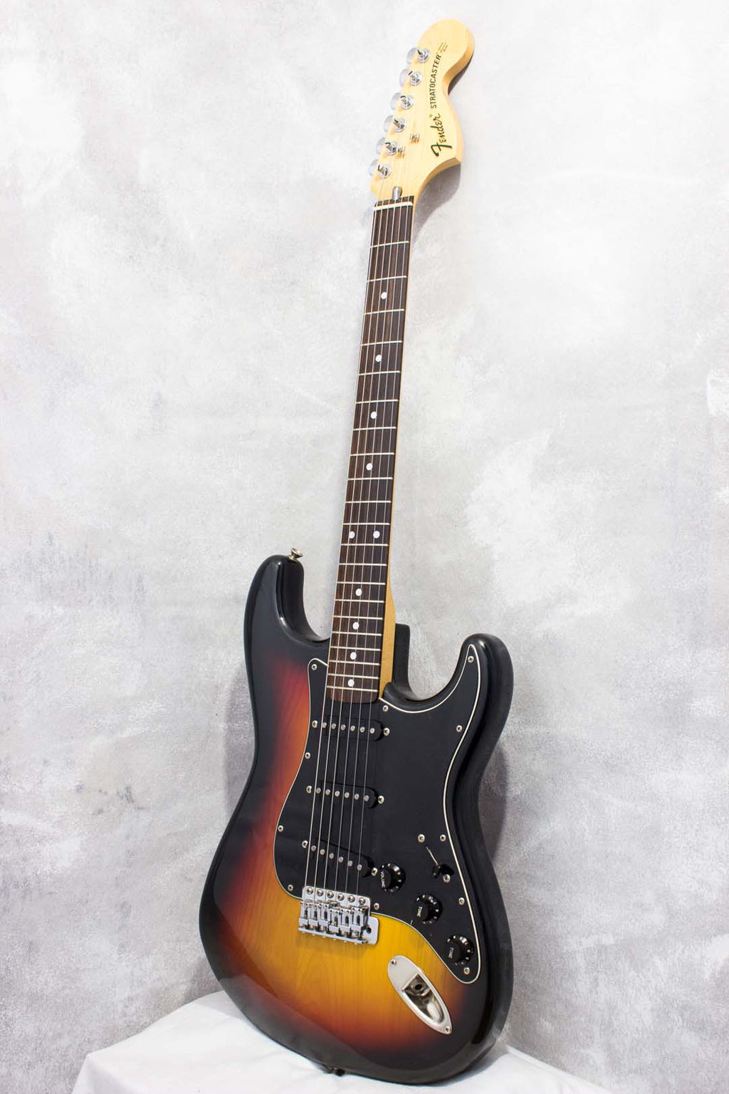 Fender Japan '72 Stratocaster ST72-55 Sunburst JV Serial 1984