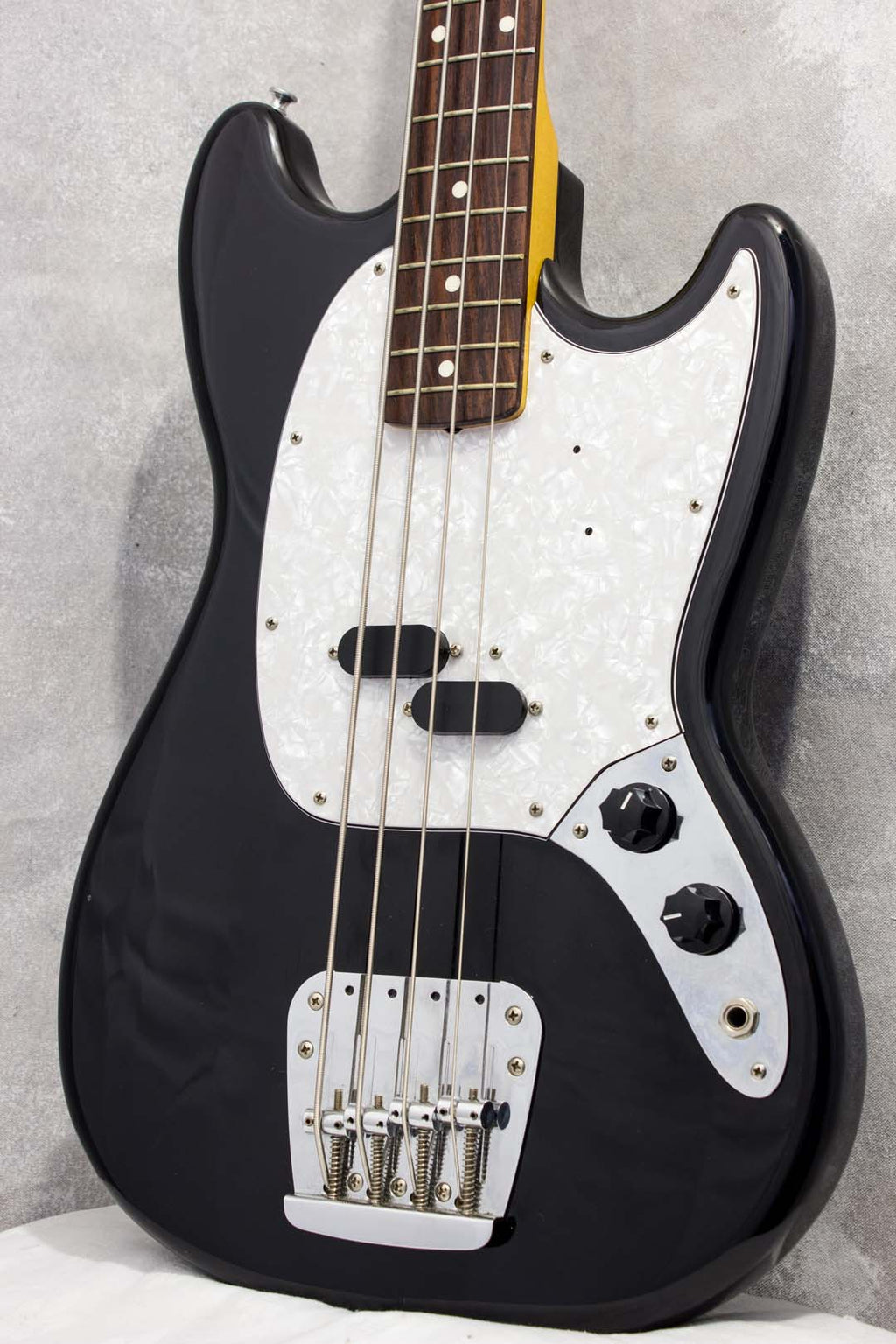 Fender Japan Mustang Bass MB98-SD Black 2003