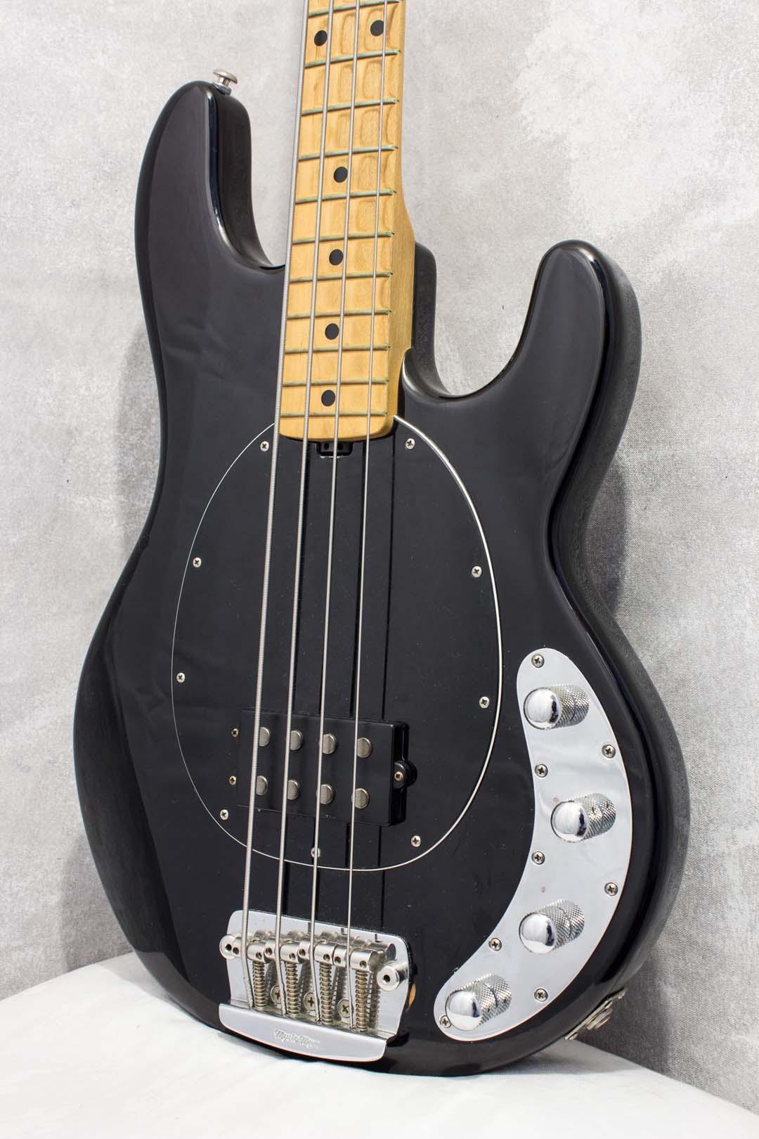 Ernie Ball Music Man Stingray 4H Black 2008