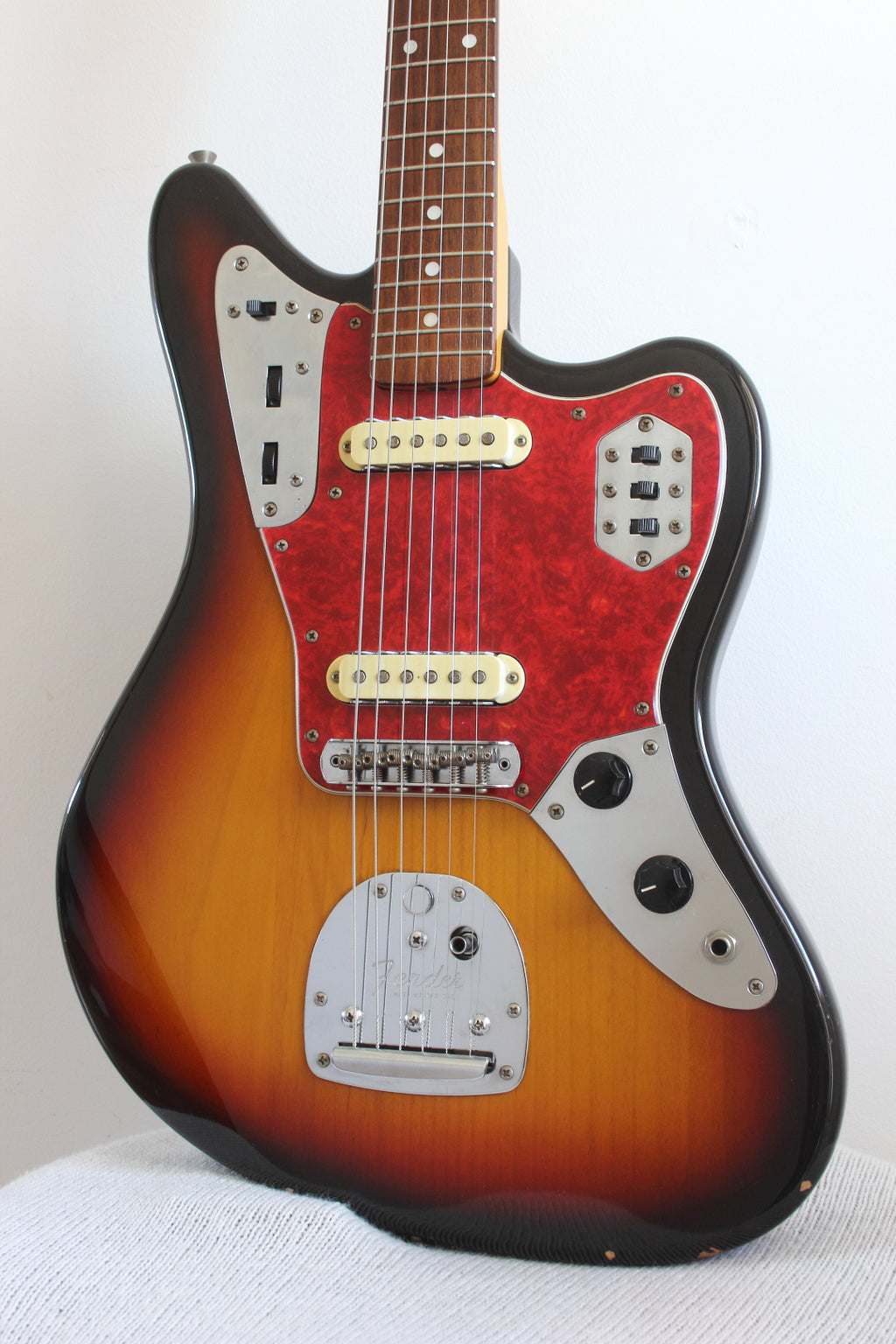 Fender Jaguar '66 Reissue 3-Tone Sunburst 1997-00