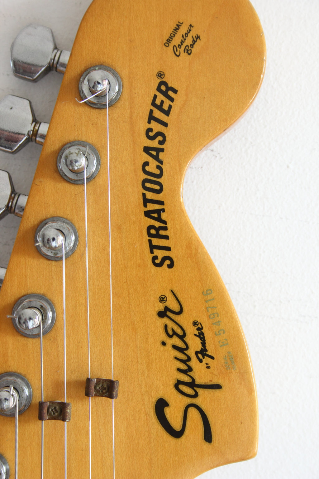 Squier Stratocaster CST30 3-Tone Sunburst 1984-87