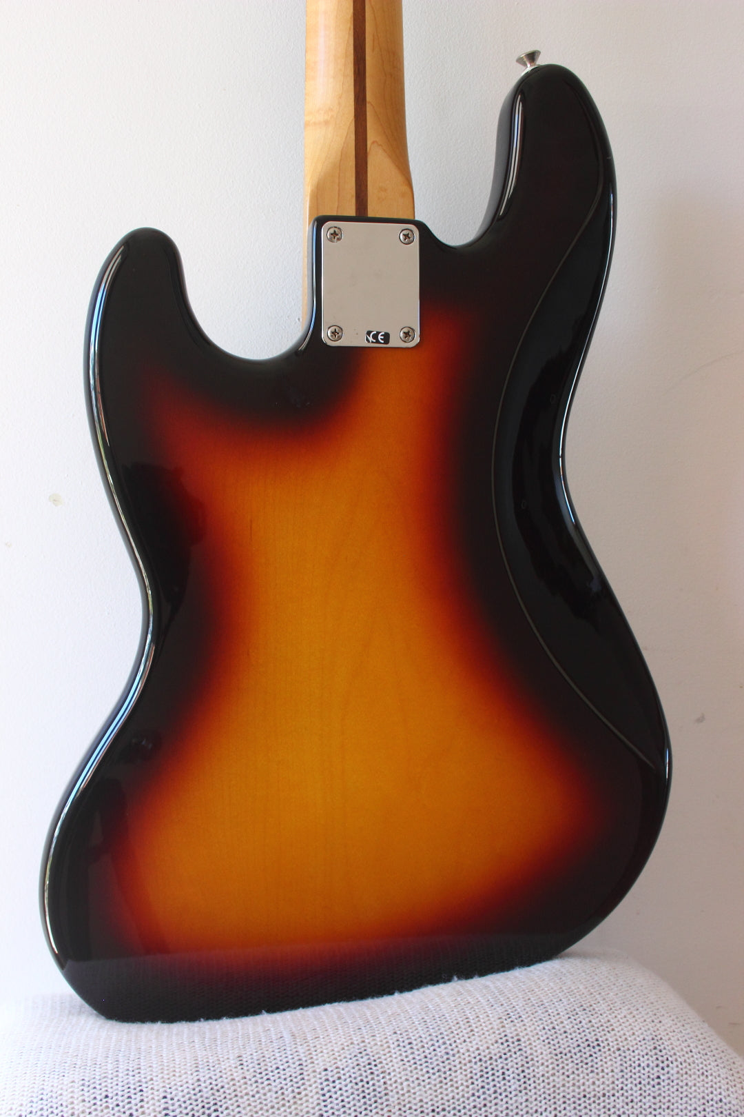 Fender Standard Jazz Bass 3-Tone Sunburst 2008