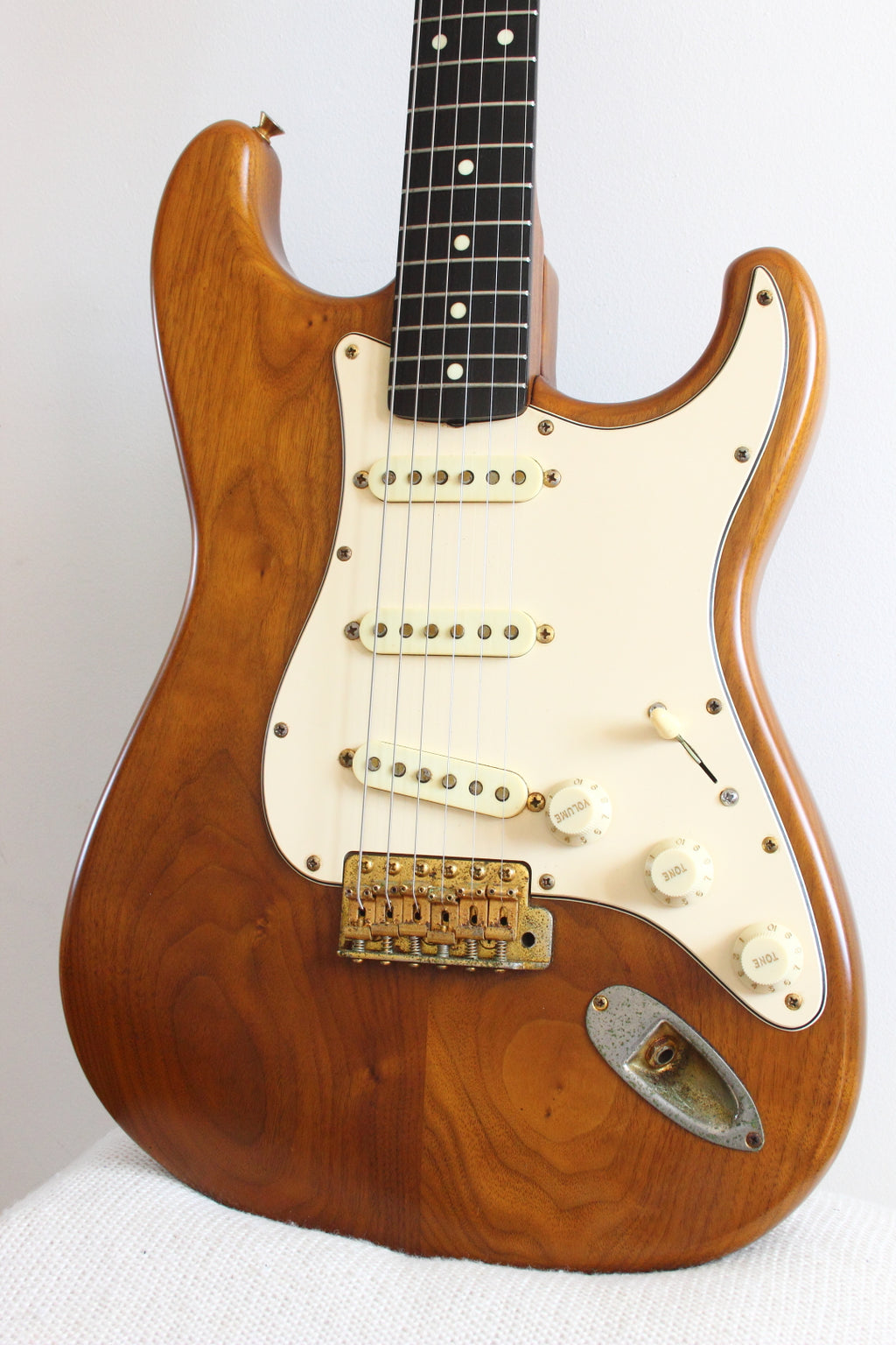 Fender '62 Reissue Full Walnut Stratocaster 1990-91