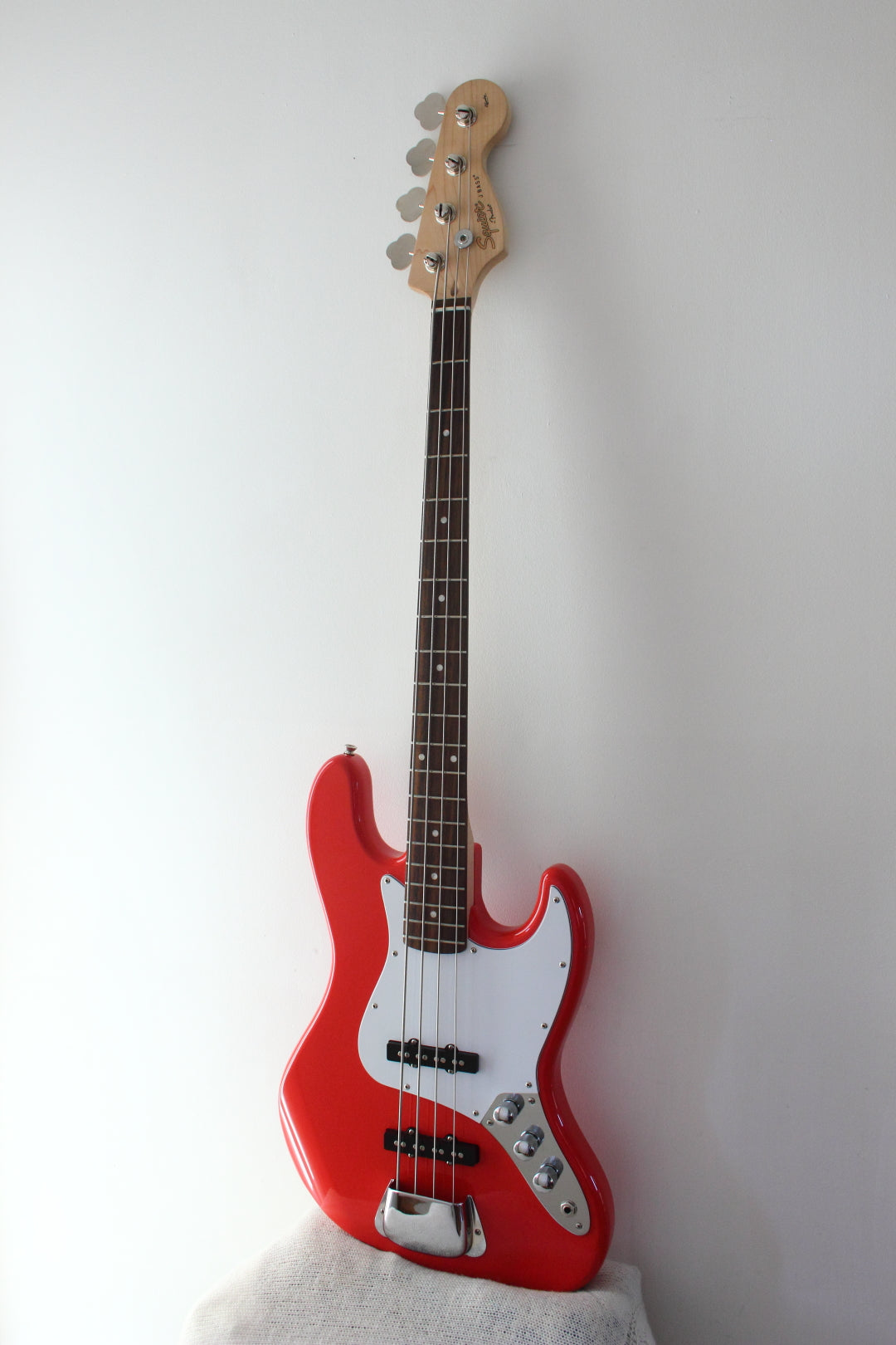 Squier Affinity Series Jazz Bass Fiesta Red 2016
