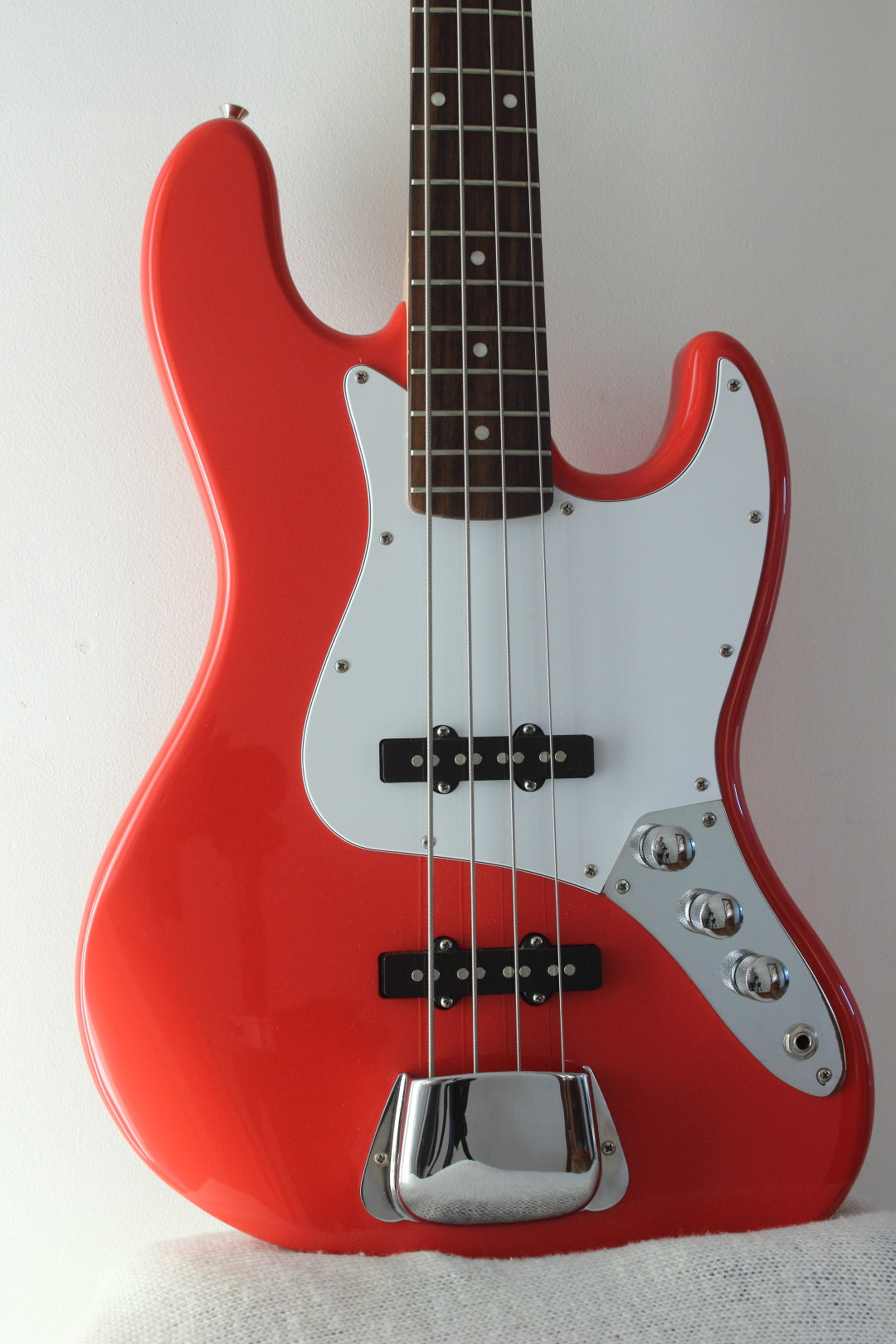 Squier Affinity Series Jazz Bass Fiesta Red 2016