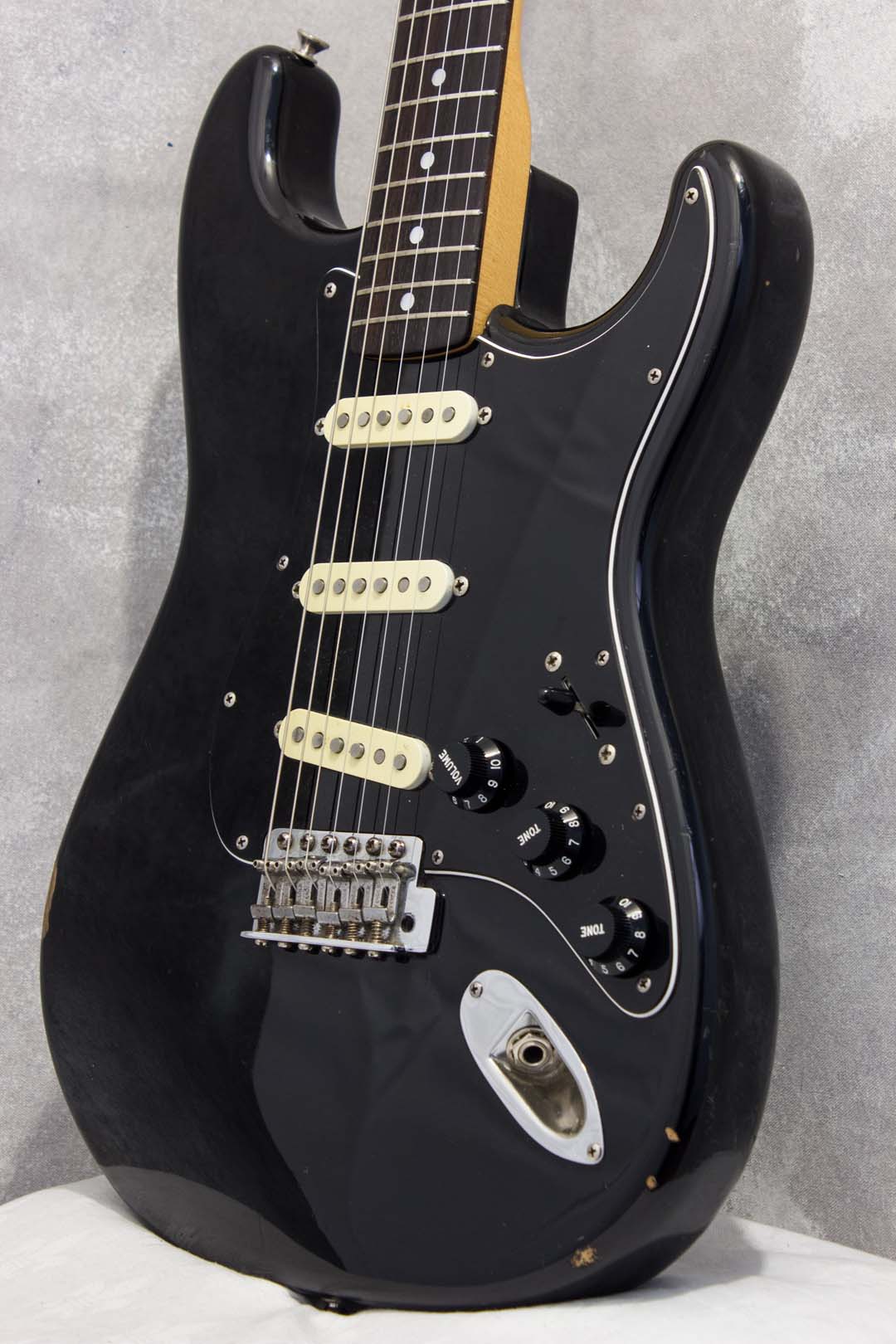 Squier Japan Stratocaster CST50 Black SQ Serial 1983