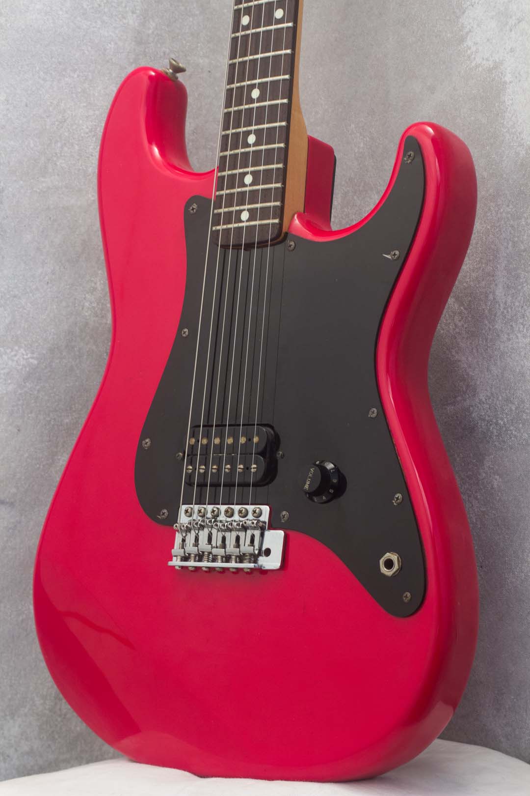 Squier MIJ Stratocaster SST331 Torino Red 1985