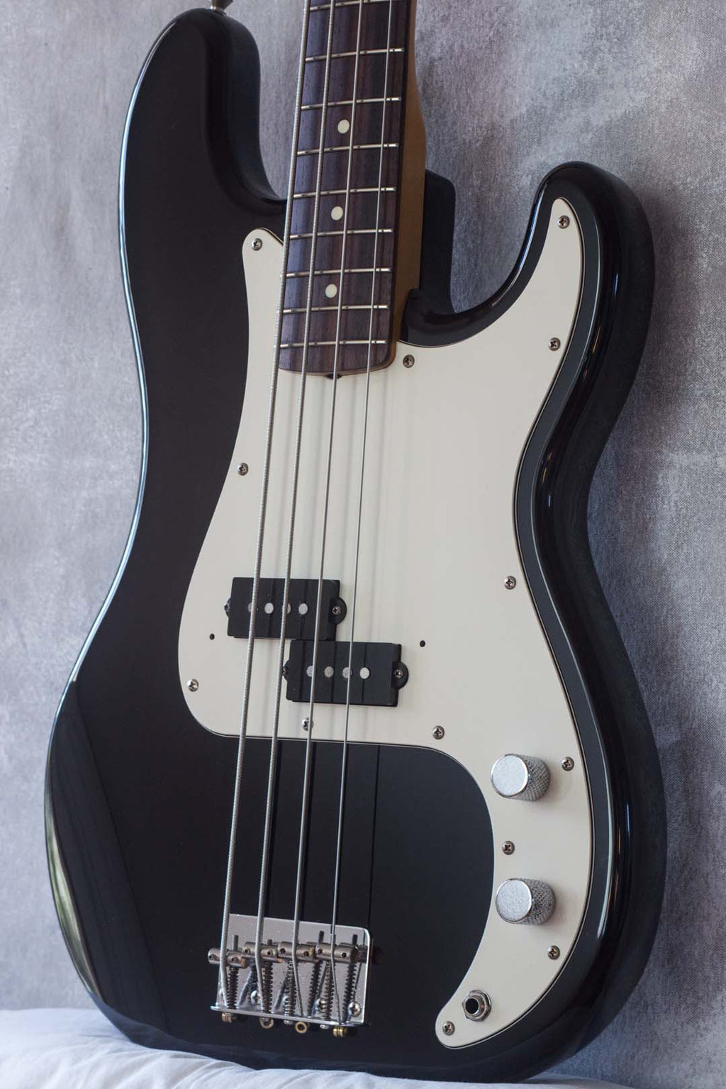 Fender Japan '62 Precision Bass PB62-55 Black 1988
