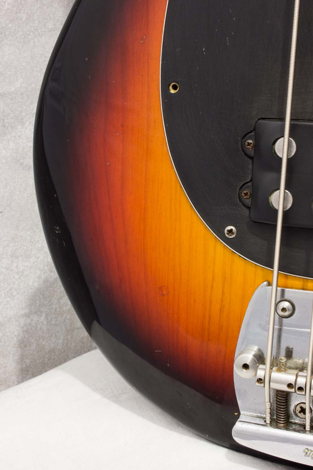 Ernie Ball Music Man Stingray 4H Vintage Sunburst 1996